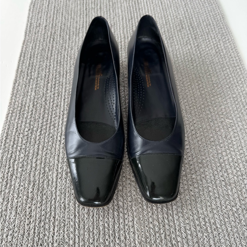 Vintage Amalfi Navy Blue Black Leather Spectator Block Heel Dress Shoes Pumps